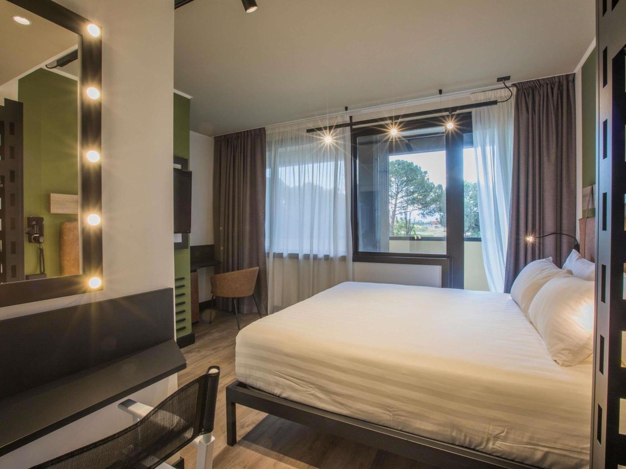 Mercure Roma Cinecitta — Foto’s 1